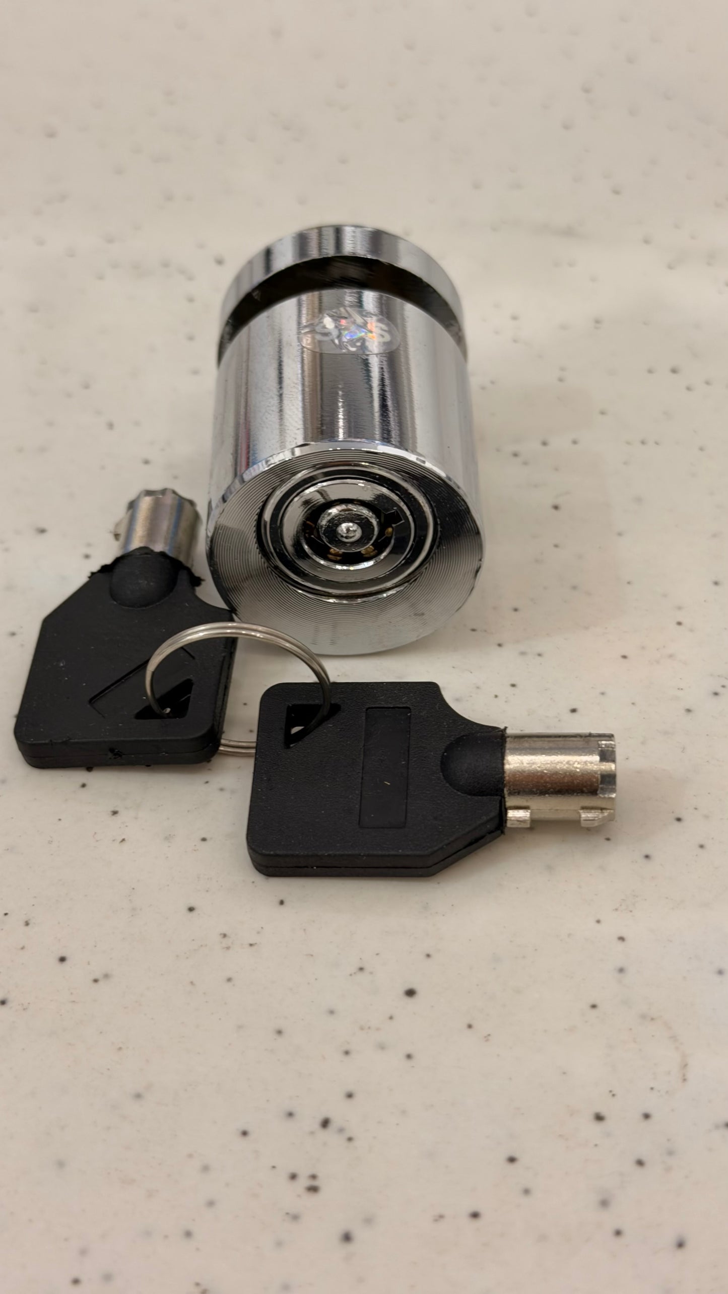 Titanium Disc Lock for Motorcycles – Heavy-Duty Anti-Theft Lock with 2 Keys