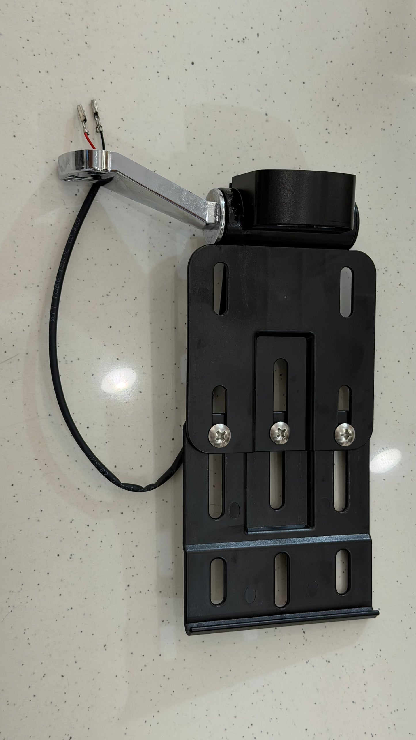 Foldable Number Plate Holder with White LED Light for Bikes – Universal Adjustable Tail Tidy Mount