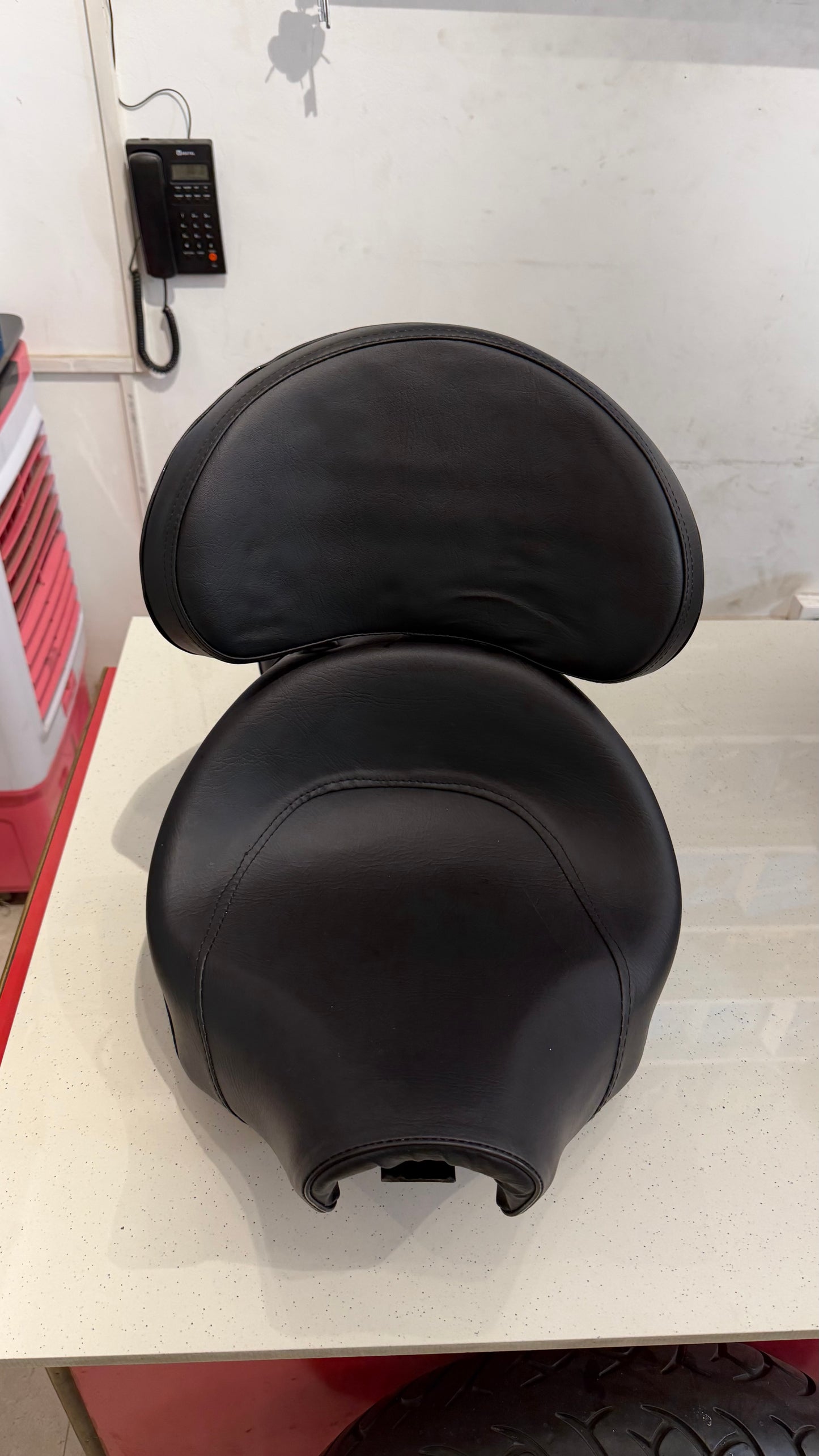 Premium Bucket Seat for Royal Enfield Meteor 350 – Original RE Base with Removable Rider Backrest | Touring Comfort Seat