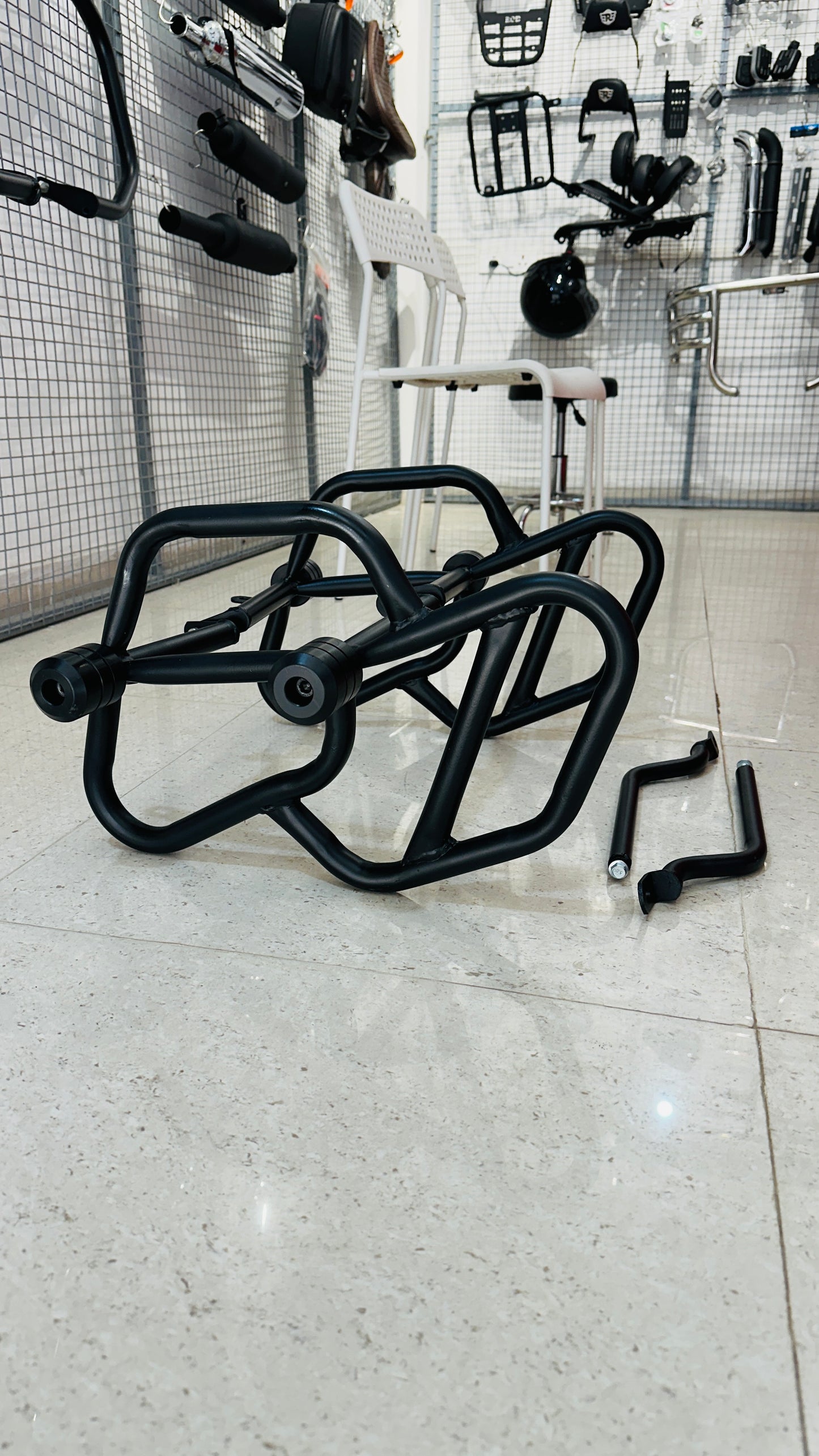 Crash Guard with Four Sliders for Royal Enfield Interceptor 650 & Continental GT 650 – Heavy-Duty Engine Protection