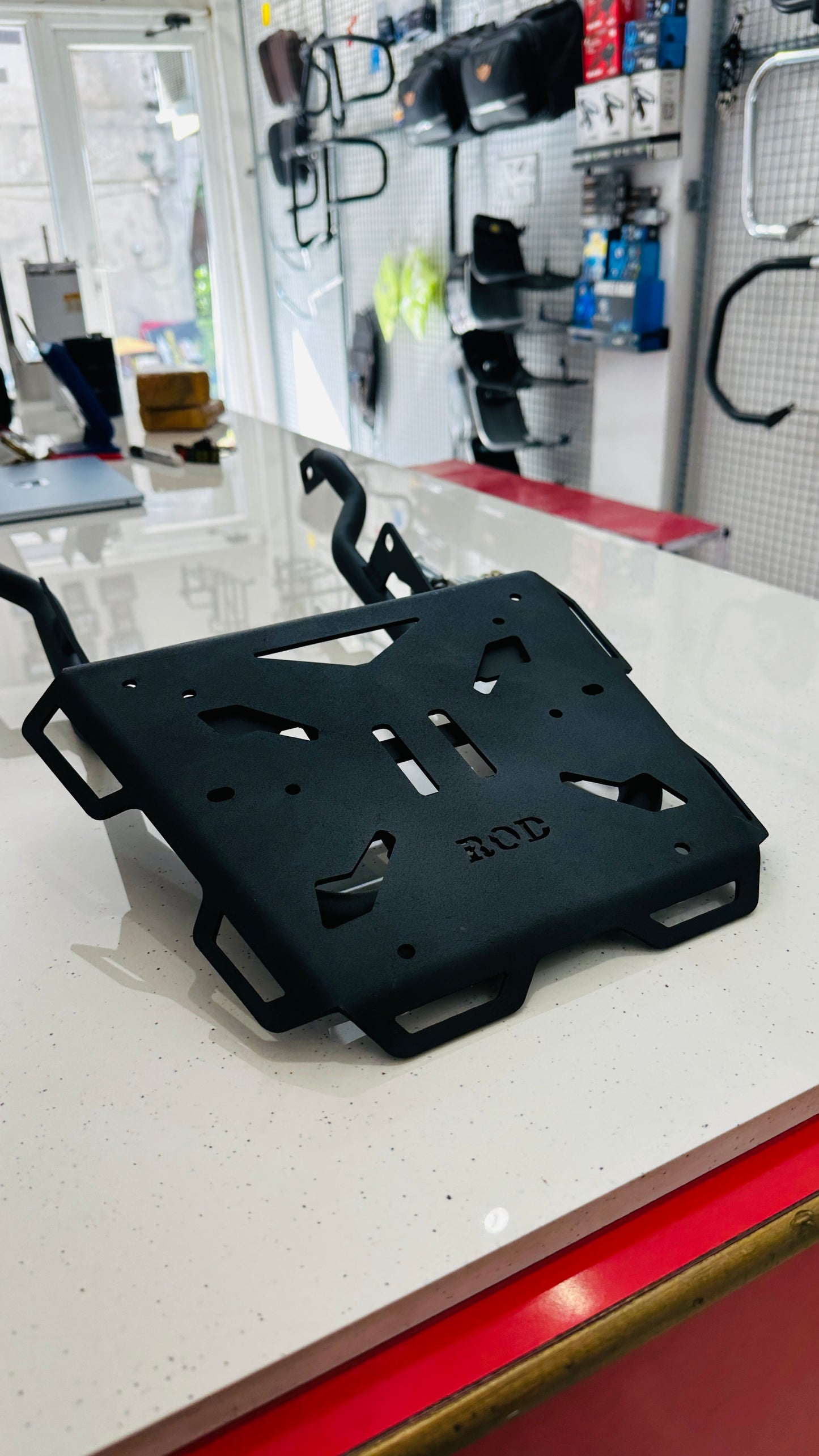 Heavy-Duty Carrier with Base Plate for Royal Enfield Classic Reborn & Standard 350 – Supports Up to 45L Top Box
