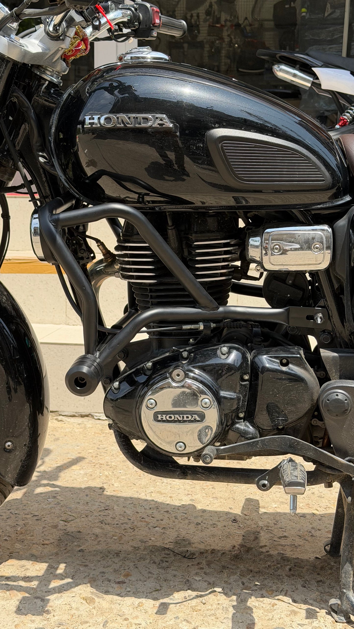 Heavy Duty Crash Guard for Honda H’ness CB350 – Engine & Leg Protection with Strong Build